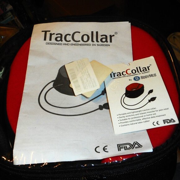 TracCollar by BodyMed Lightweight Traction Collar Adjustable: Small/Medium - Picture 5 of 6